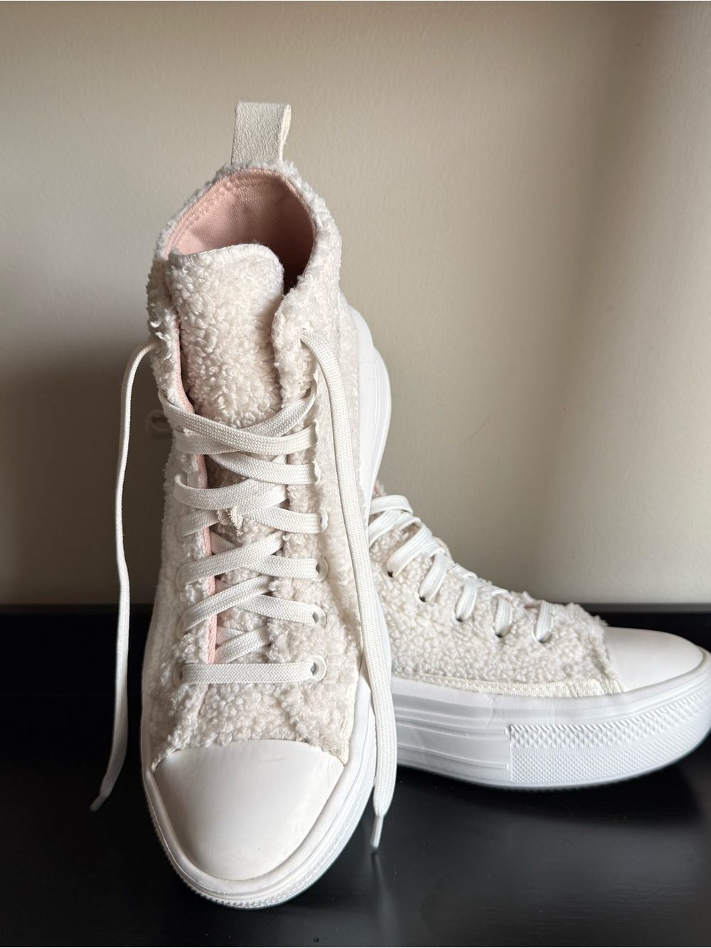 Converse Sherpa Teddy Platform High Tops 🤍🧸 Women’s 8.5